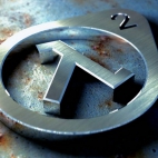 half-life-2-metal-logo-1366x768