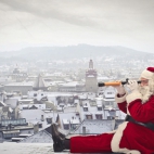 santa-claus-is-coming-1366x768