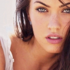 1920x1440-megan-fox-closeup-wallpaper-wide