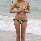 WHITNEY-PORT-Bikini-Candids-on-the-Beach-in-Miami-25