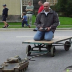 Mini czołg jako ciągnik