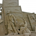 Wspaniałe rzeźby stworzone z piasku 7