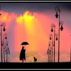 Kobieta, parasol i pies