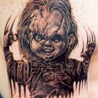 Tatuaż dla wielbicieli Laleczki Chucky