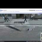 Dziwny człowiek na Google Maps