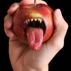 Dziś to jabłko zje ciebie