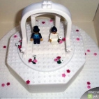 Tort ślubny od Lego. Smacznego