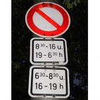 Znaki Drogowe - Zakaz Parkowania , ale jak dlugo?
