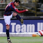Bologna mecz Massimo Marazzina