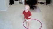 Dziecko i hula hop