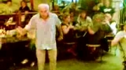 Dziadek tańczy do Lady Gagi