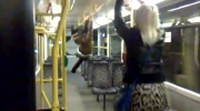 Idiotki w tramwaju pokazują na co je stać