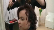 Fryzura kręcone włosy na imprezę