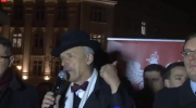 Janusz Korwin-Mikke, Robert Winnicki, Przemysław Wipler i Krzysztof Bosak na manifestacji przed PKW w Warszawie (20.11.2014)