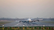 Awaryjne lądowanie Boeinga 747 na Gatwick (29.12.2014)