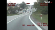 Szaleńcza jazda motocyklisty, szaleńczy pościg policjantów.mp4