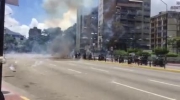 Wenezuela. Momento. Wybuch podczas parady motocykli
