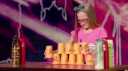 11-letnia Julia i mistrzowski pokaz z kubkami w Mam Talent