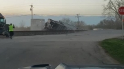 Pociąg uderza w ciężarówkę w Teksasie
