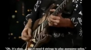 Stevie Ray Vaughan zmienia gitarę bez przerywania koncertu