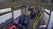 Kolizja autobusu