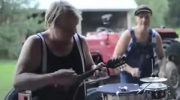 Thunderstruck ACDC (cover by Steve n Seagulls)