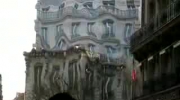 Dziwaczny budynek w Paryżu