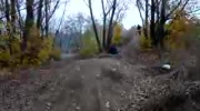 Gleba w lesie na rowerze