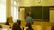 uczeń uderzył nauczyciela