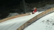 Mini Cooper skoczył ze skoczni w Lillehammer