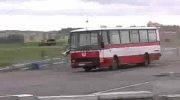Crash test autobusu