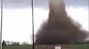 Traba Powietrzna  ( Tornado)od podctaw -nagranie przypadkowe ostro