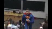 Superman na wykladzie